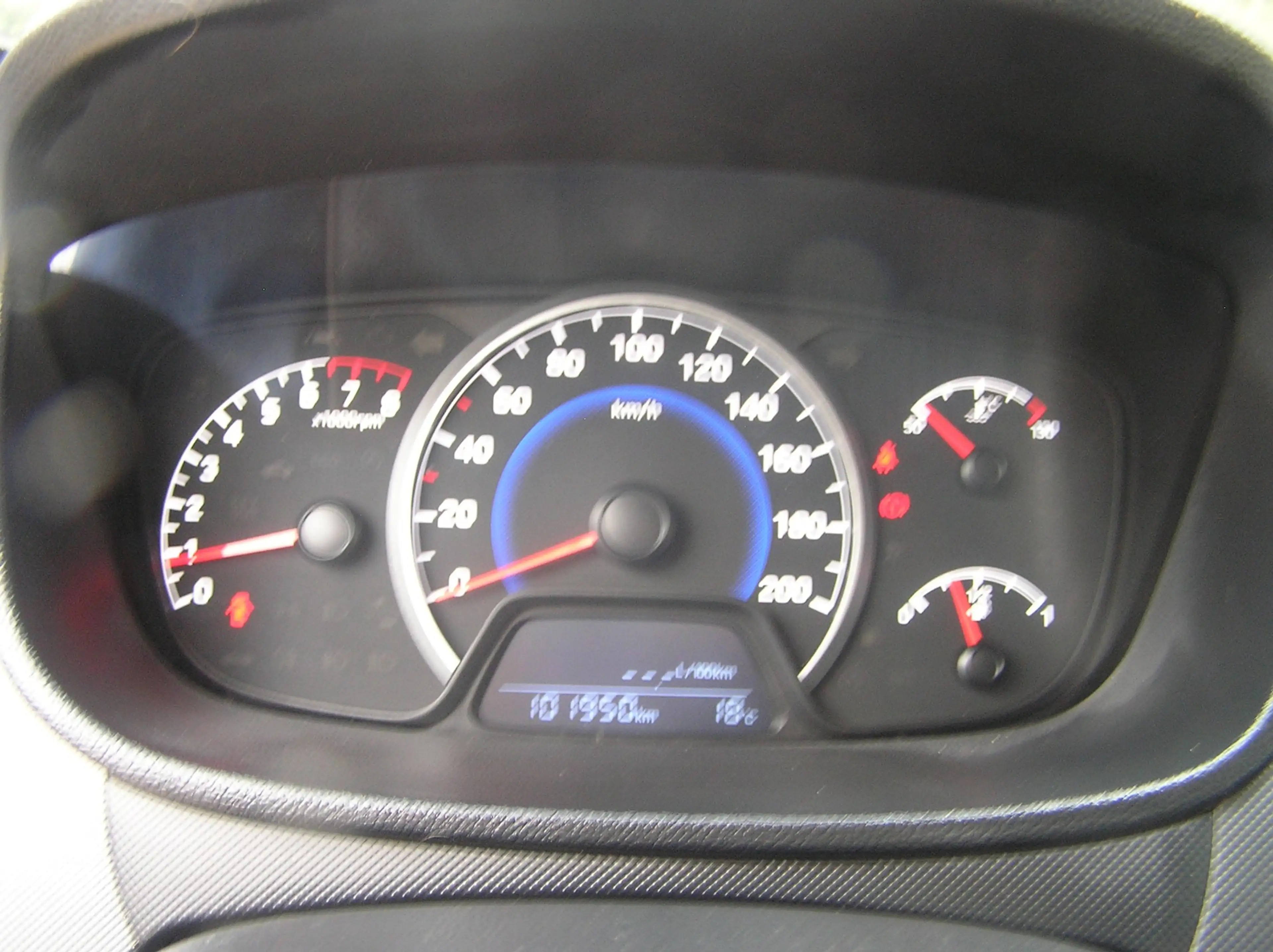 Hyundai i10 1.0i Comfort 101 d km nap airco nieuwe apk — photo 9