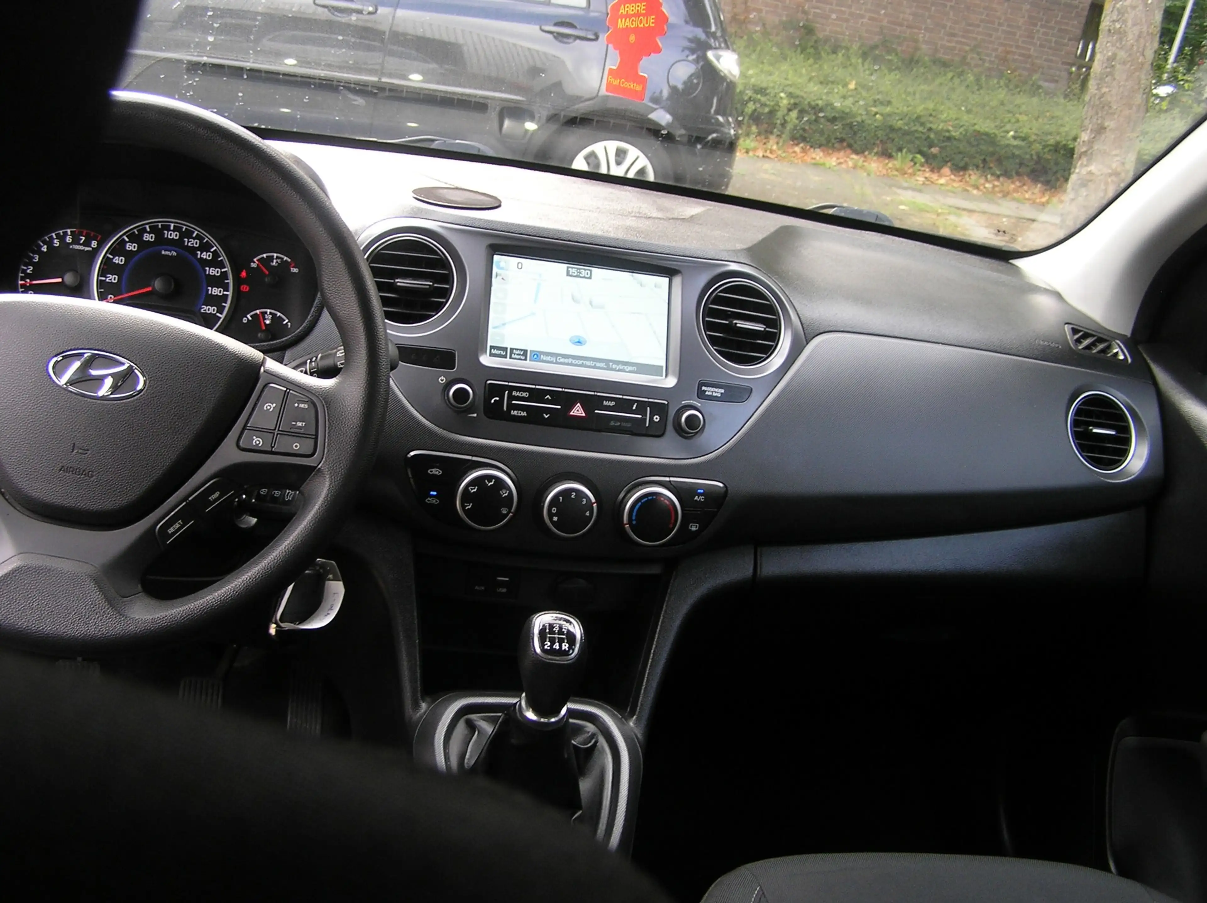 Hyundai i10 1.0i Comfort 101 d km nap airco nieuwe apk — photo 12