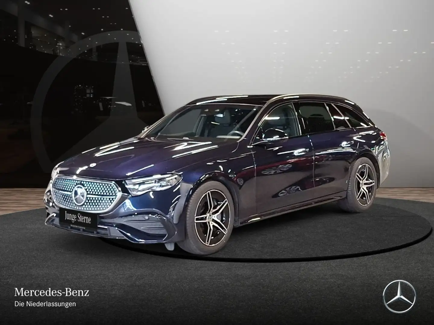 Mercedes-Benz E 450 T 4M AMG Fahrass 360° Stdhzg Pano Burmester Blau - 2