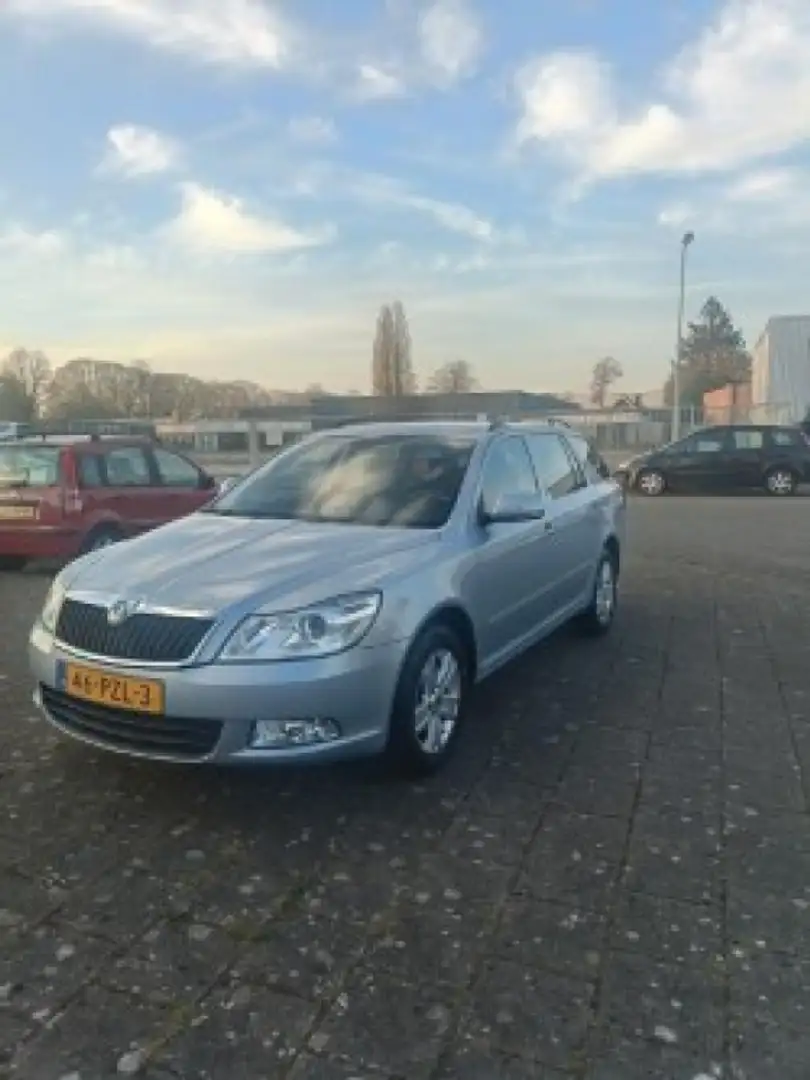 Skoda Octavia 1.2 TSI AMBITION BNS COMBI Blauw - 1
