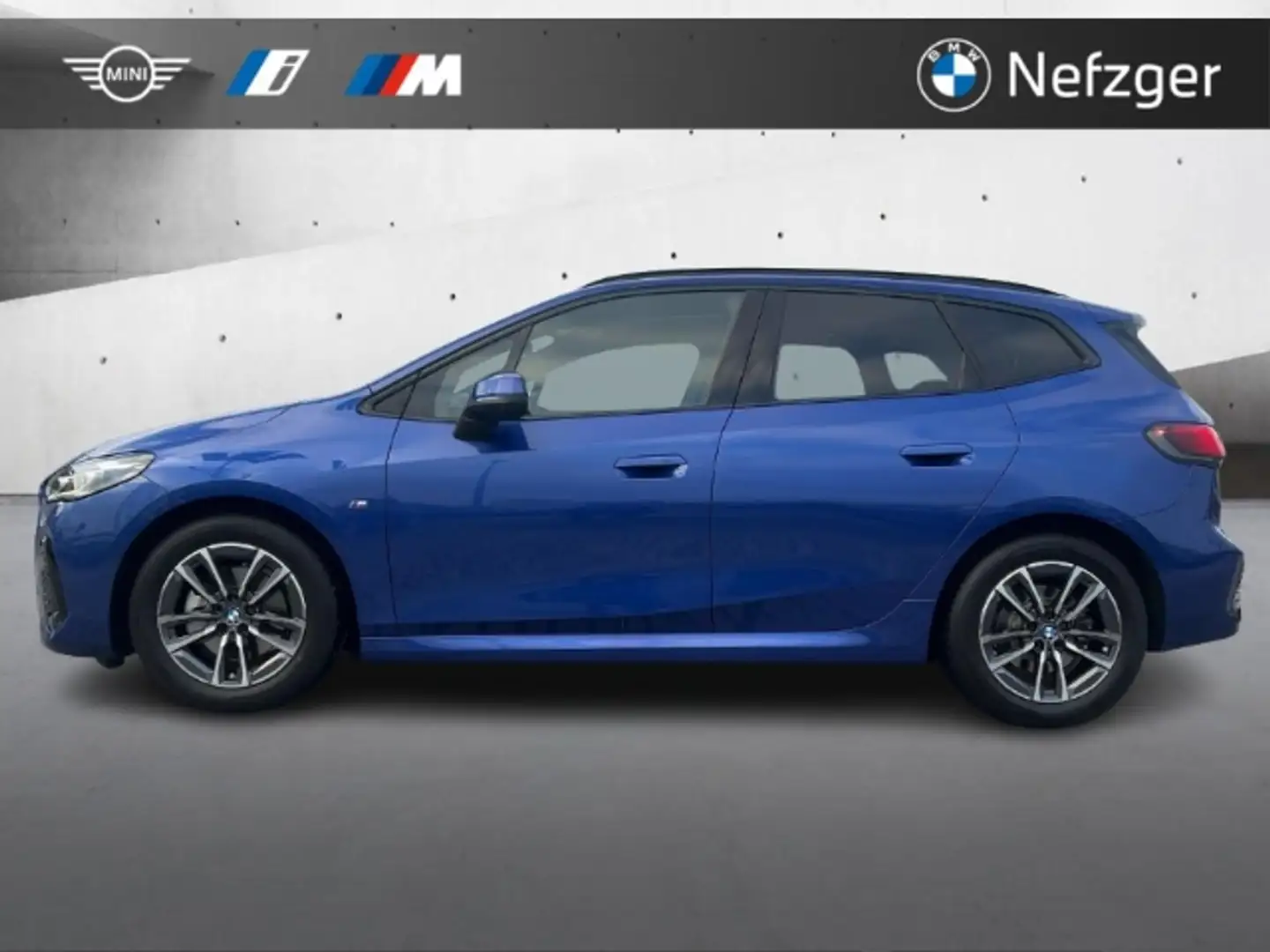BMW 220 Active Tourer i M Sport HUD Pano Harm/K. AHK Blau - 2