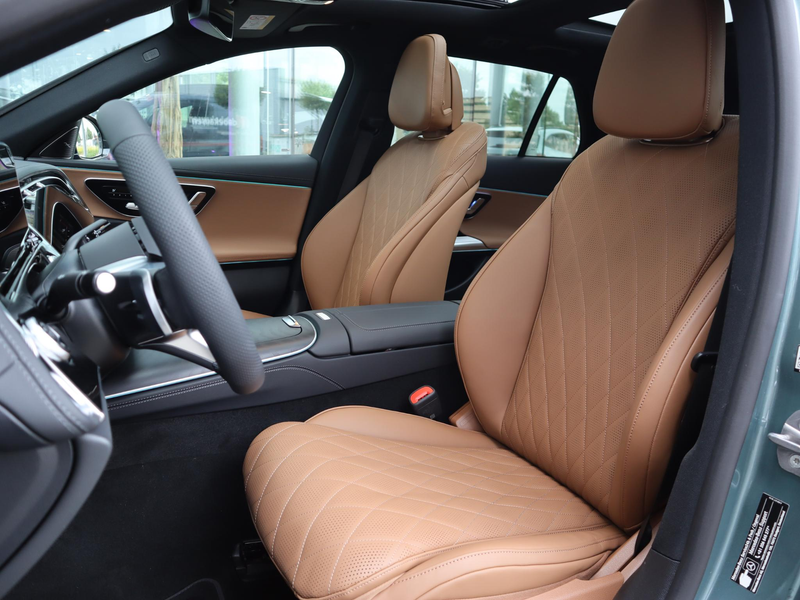 Mercedes-Benz E 300 Estate e Sport Edition — photo 14