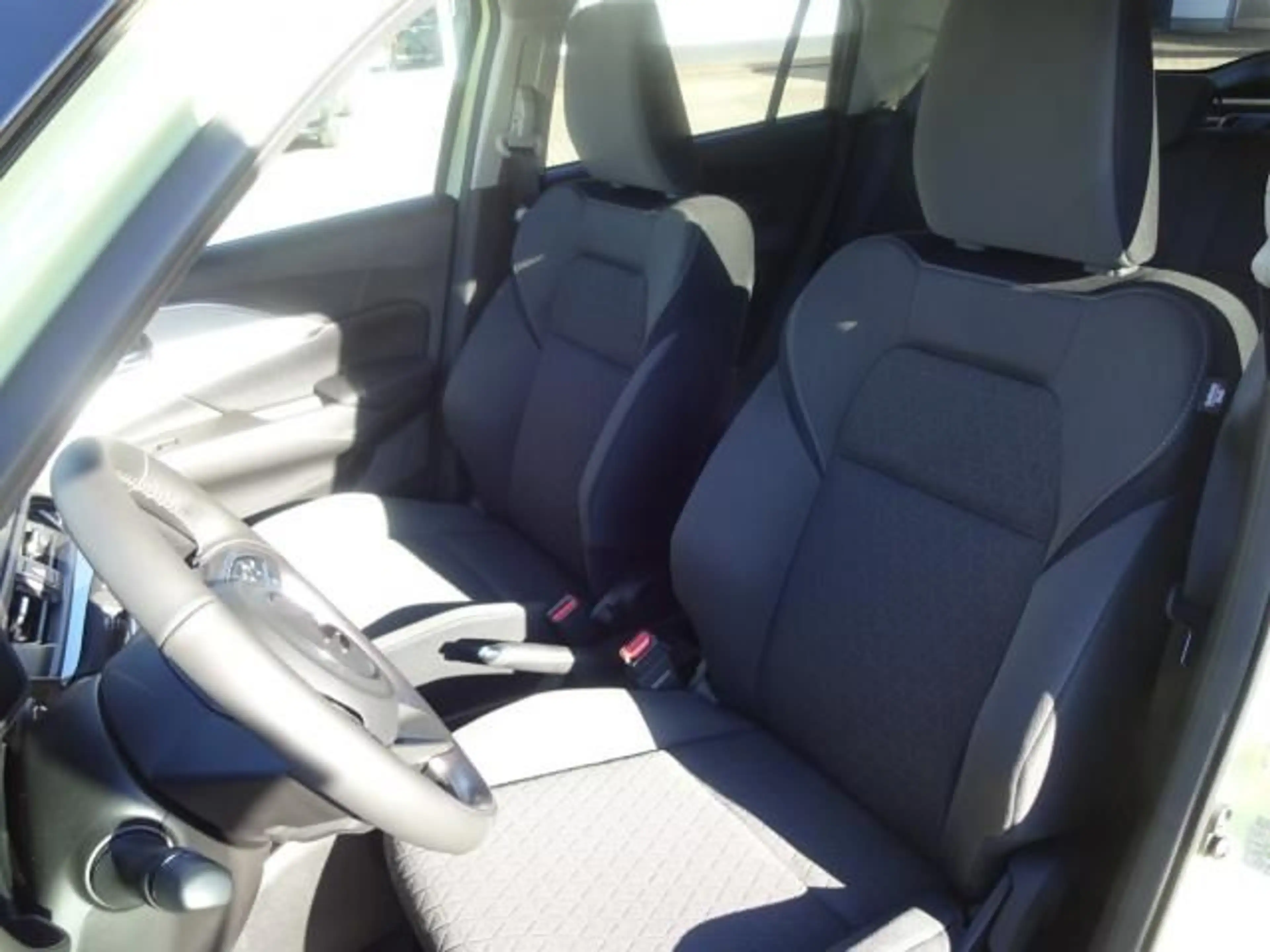 Suzuki Swift SWIFT 1.2 DUALJET ALLGRIP COMFORT+ NAVI SHZ EPH — photo 9