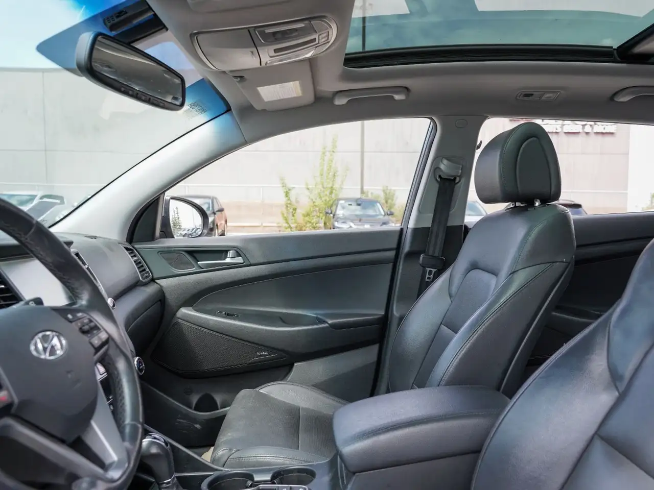 Hyundai TUCSON снимка Hyundai TUCSON