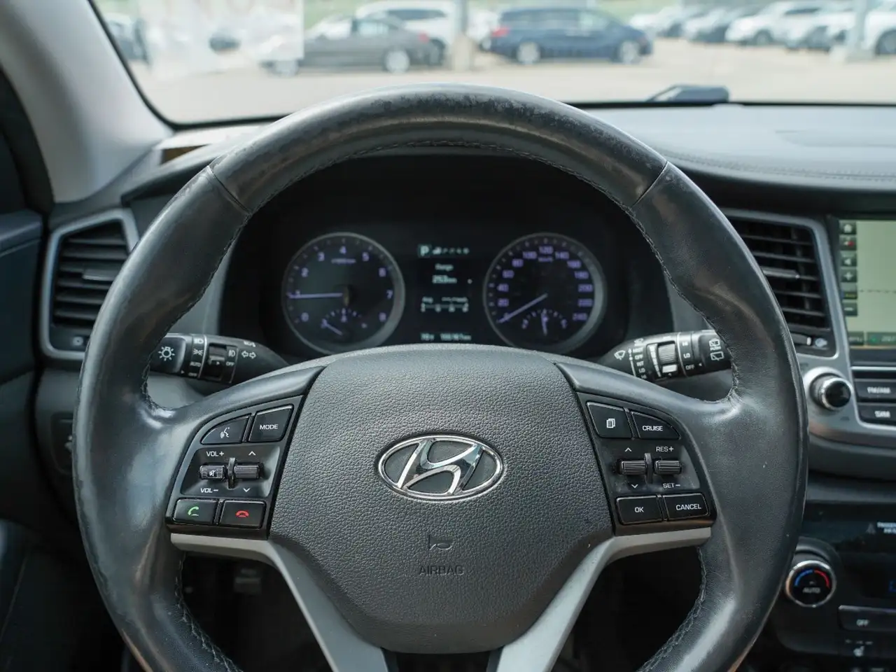 Hyundai TUCSON снимка Hyundai TUCSON