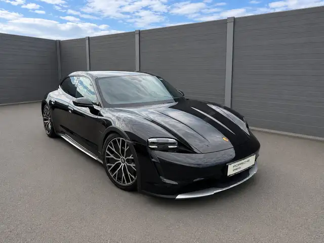 Porsche Taycan 4 Cross Turismo Ansicht 3