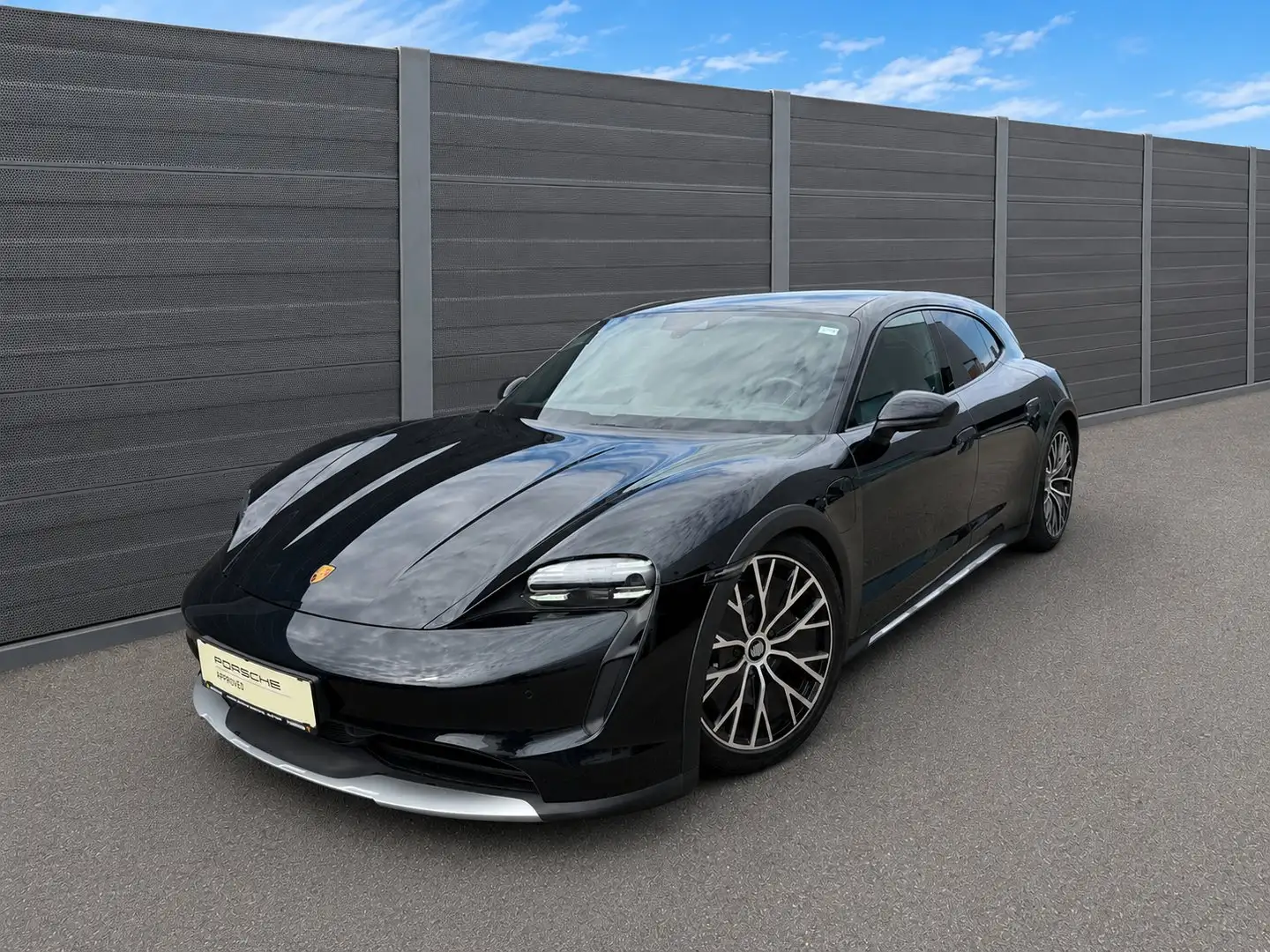 Porsche Taycan 4 Cross Turismo Schwarz - 1