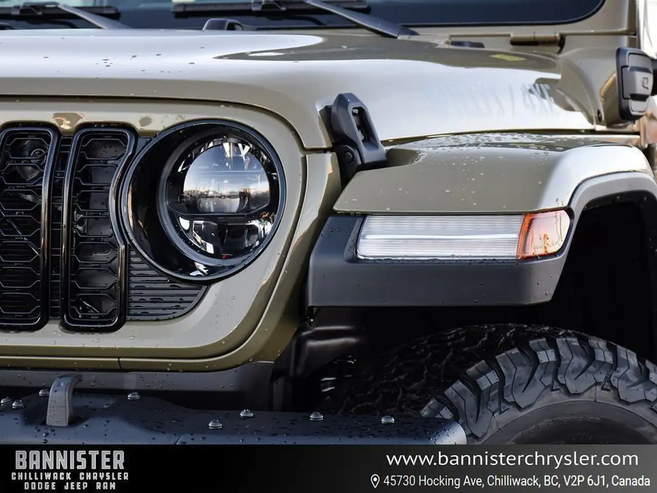 Jeep Wrangler снимка Jeep Wrangler