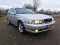 Volvo V70 2.5 Exclusive-Line Zilver - thumbnail 2