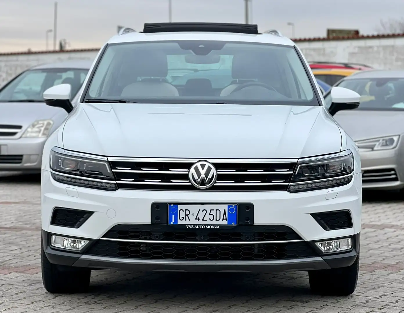 Volkswagen Tiguan 2.0 tsi Executive 4motion 180cv dsg COME NUOVA Wit - 2