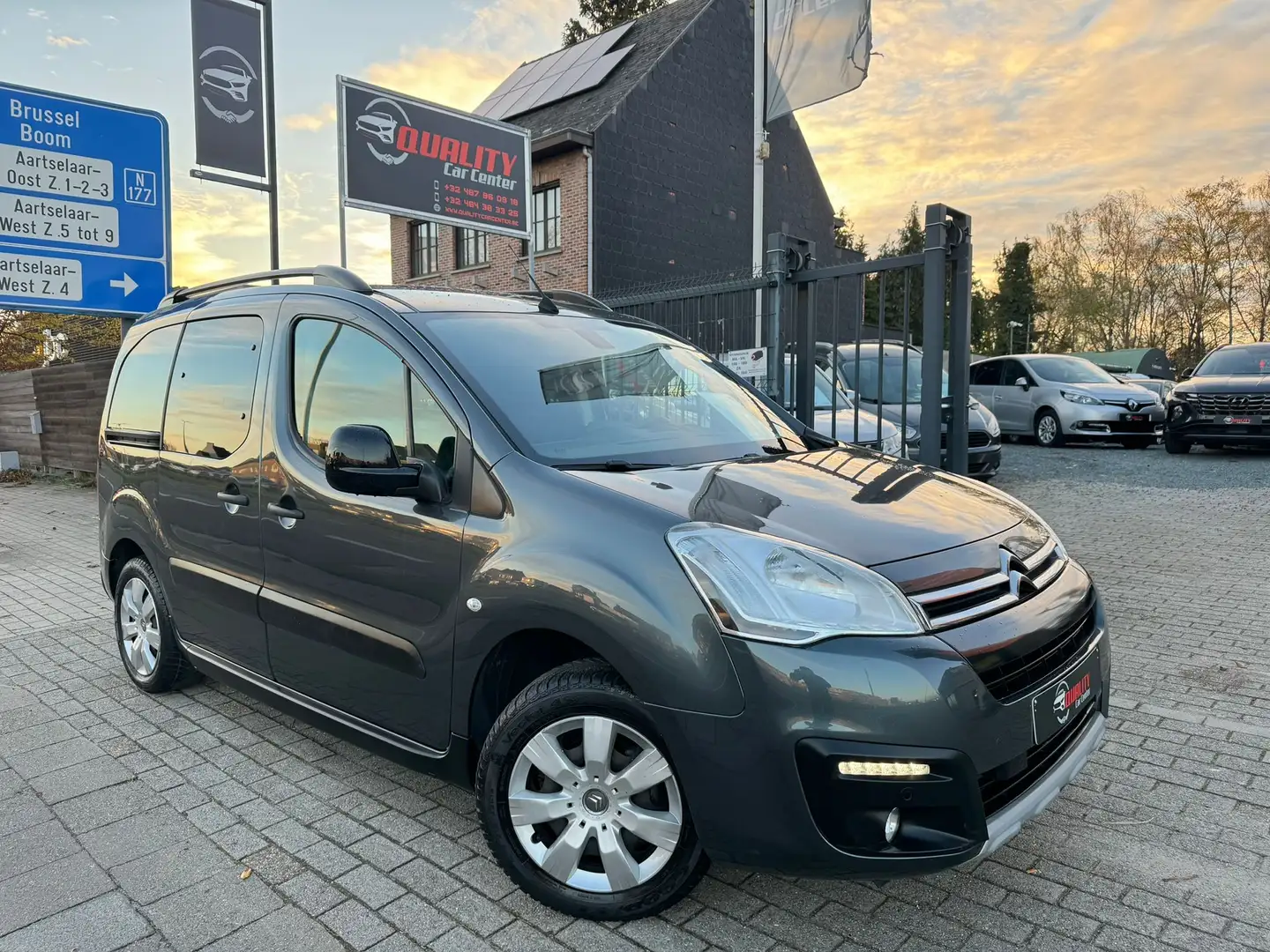Citroen Berlingo Multispace 1.2 benzine 77000 km garantie Gris - 1