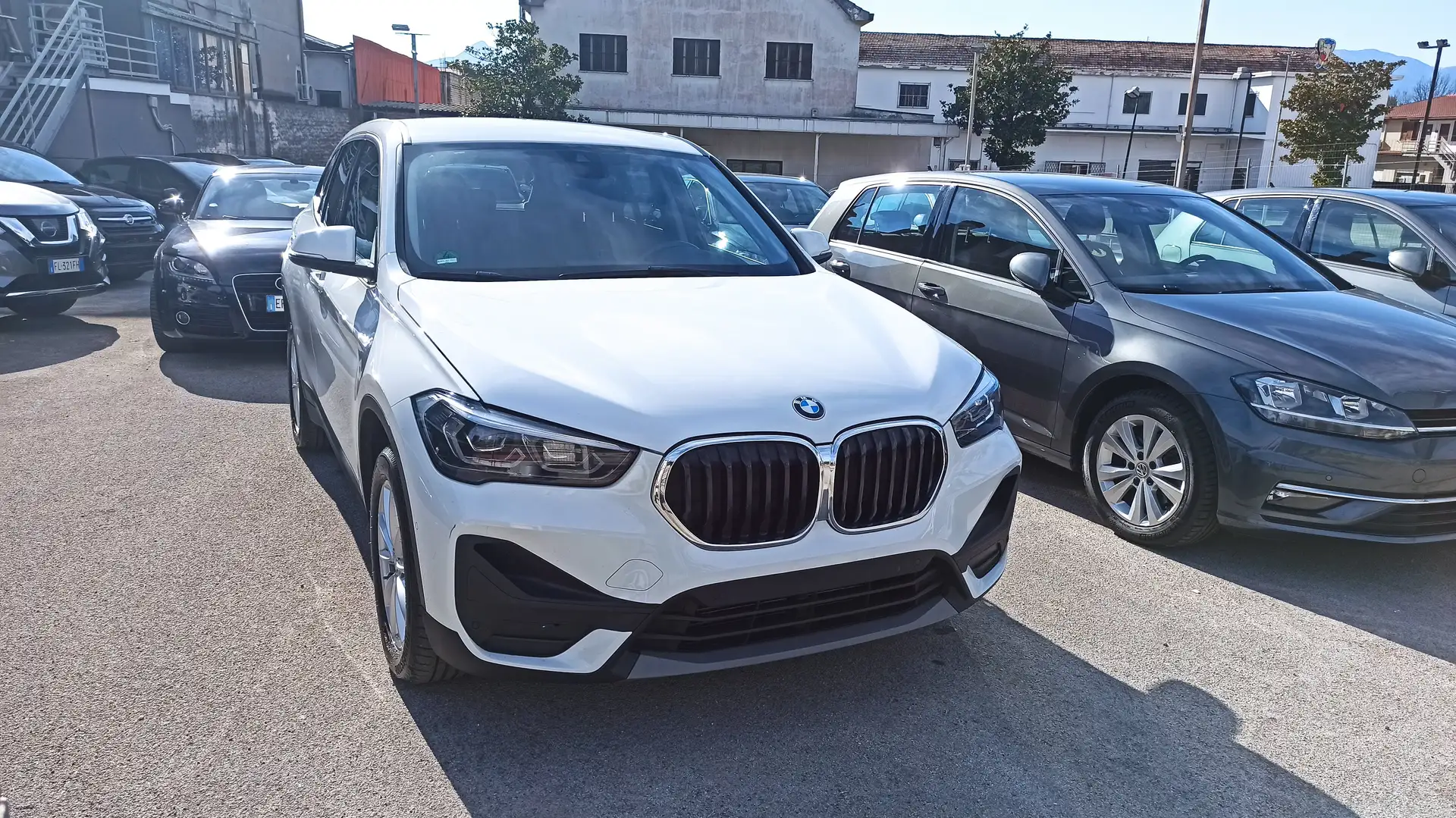 BMW X1 sdrive18d ** AUTOM.+NAVI+LED+KMcert.** Bianco - 2