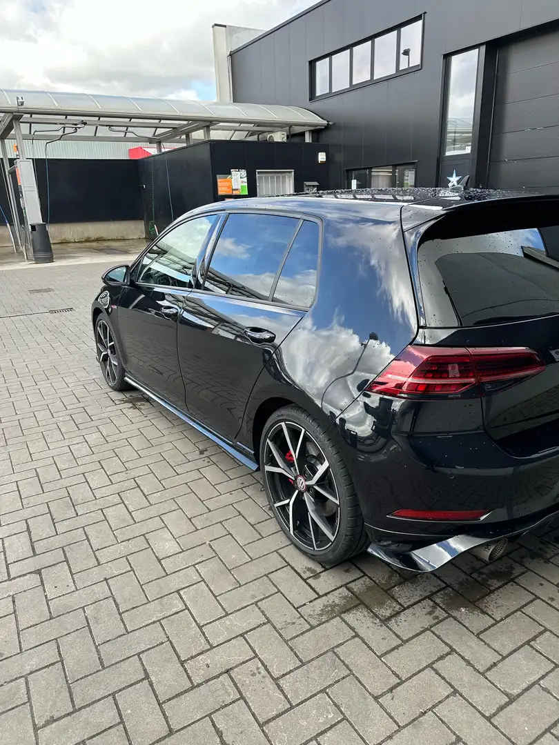 Volkswagen Golf GTI 2.0 TSI TCR DSG7 213kW AKRAPOVIC Zwart - 2