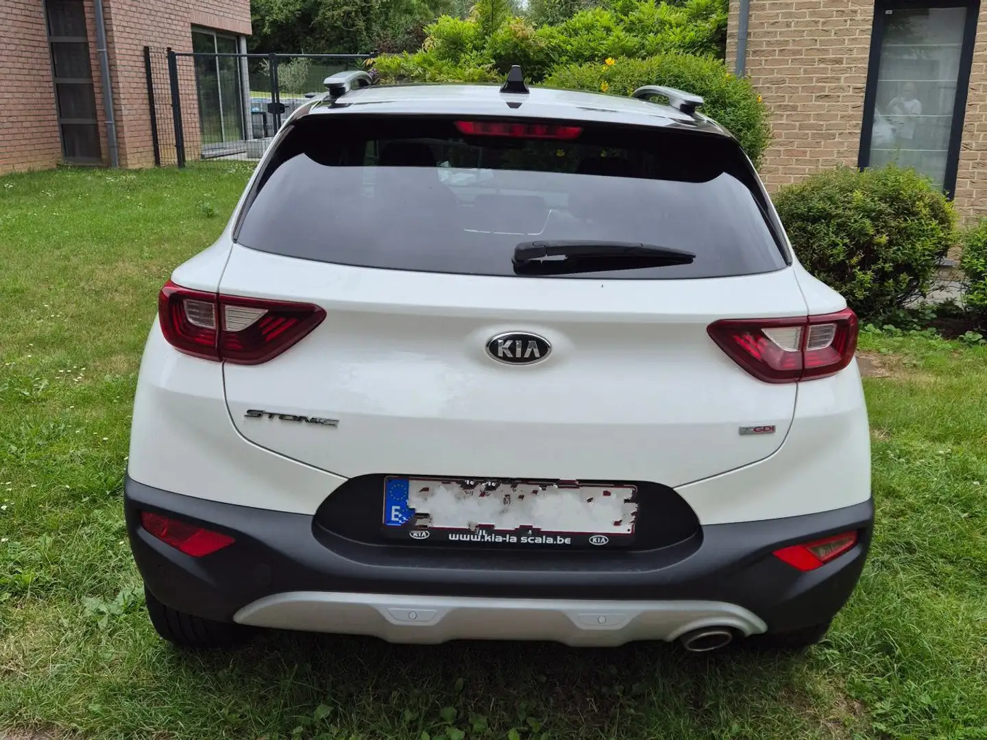Kia Stonic Stonic 1.0 T Black Edition ISG Blanc - 2