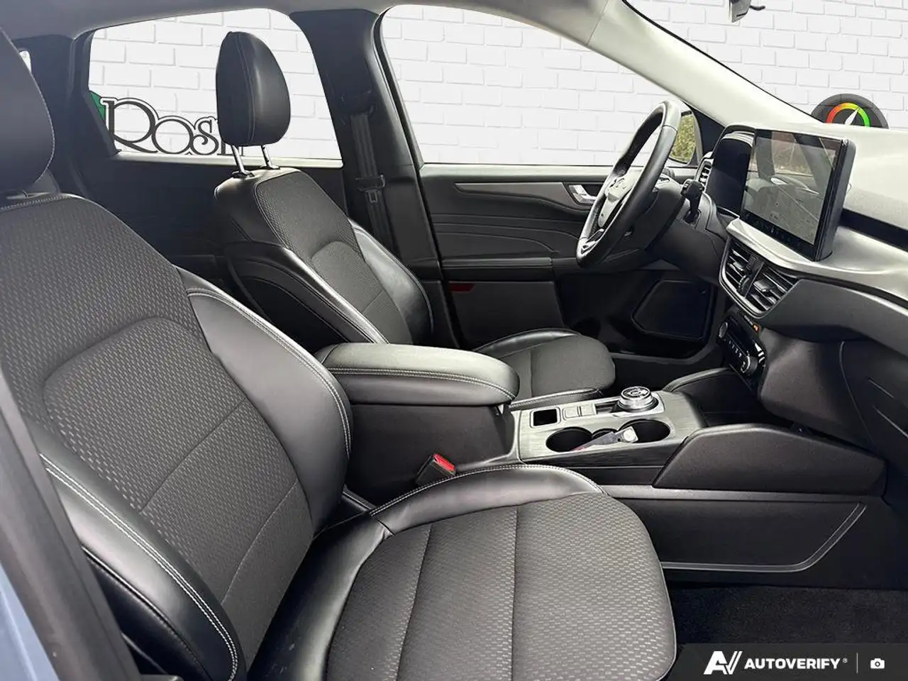 Ford Escape снимка Ford Escape