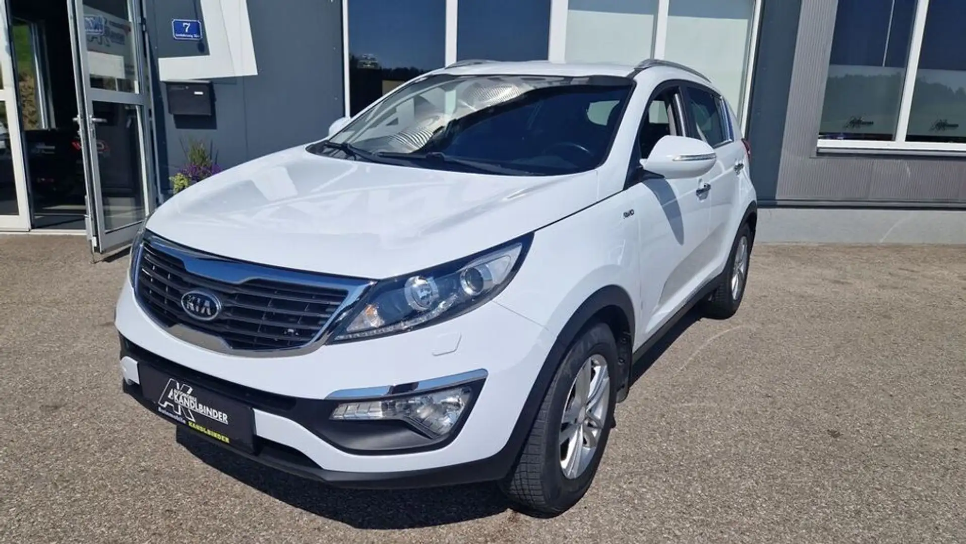Kia Sportage Active 4WD Weiß - 1