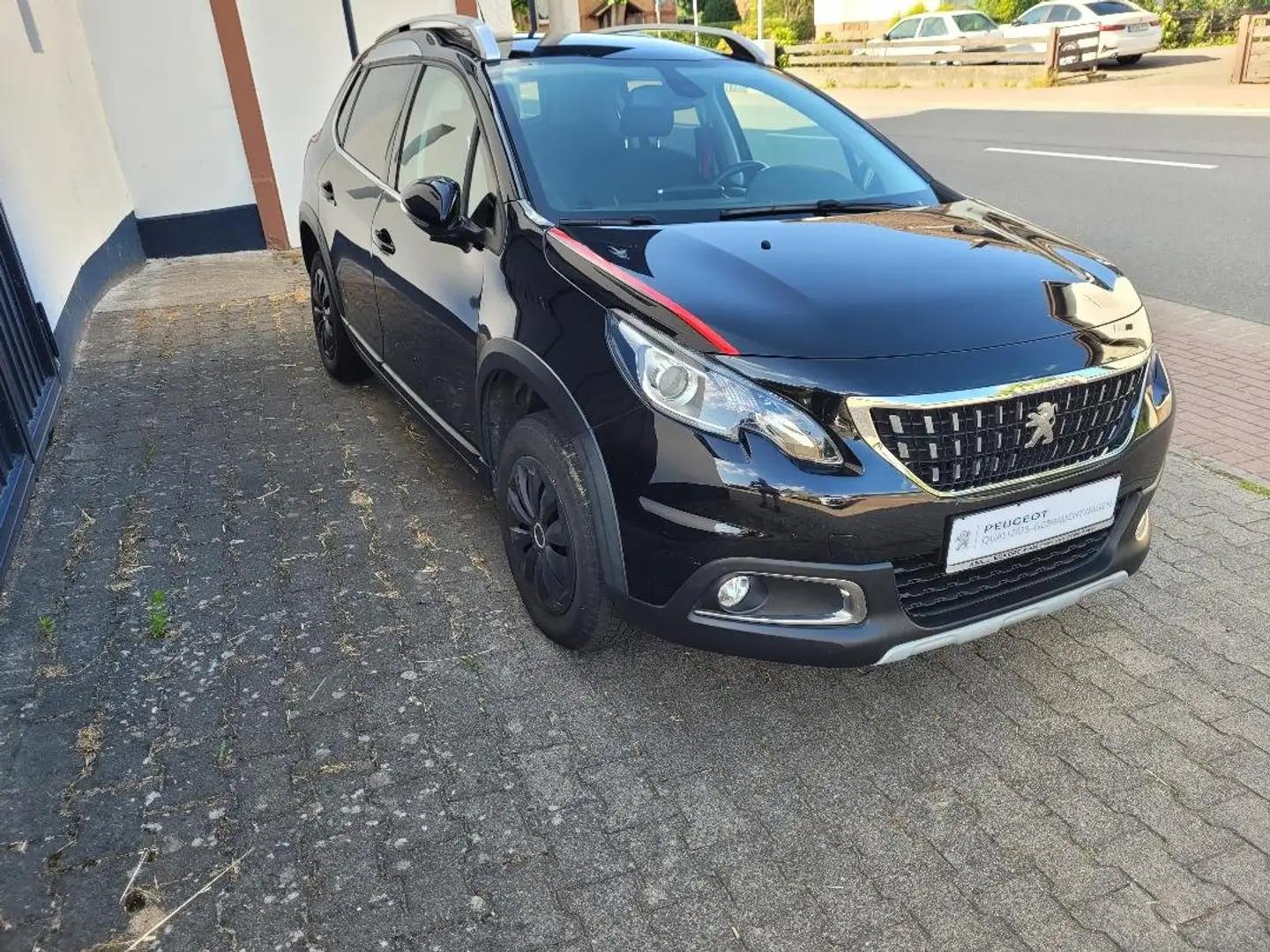 Peugeot 2008 Allure PT110 , Klima,Sitzhzg.,Navi Noir - 2