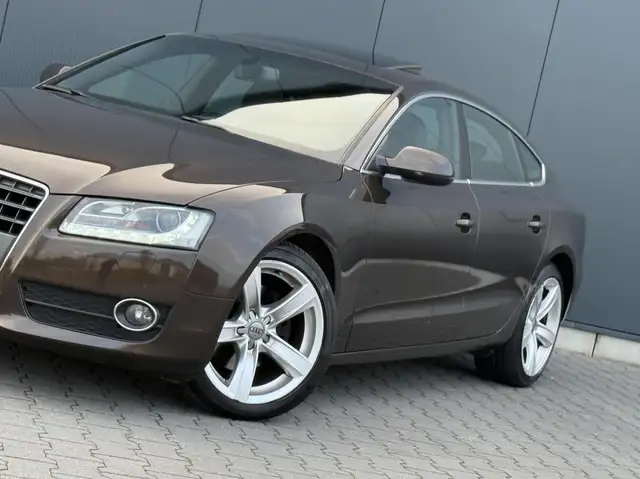 Audi A5 view 6