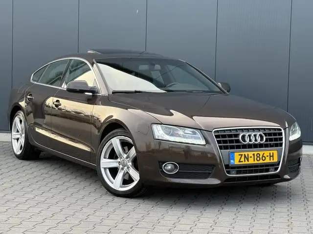 Audi A5 view 2