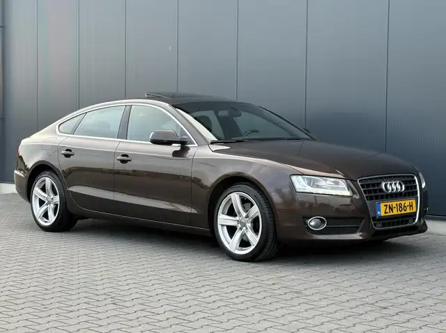 Audi A5 view 10