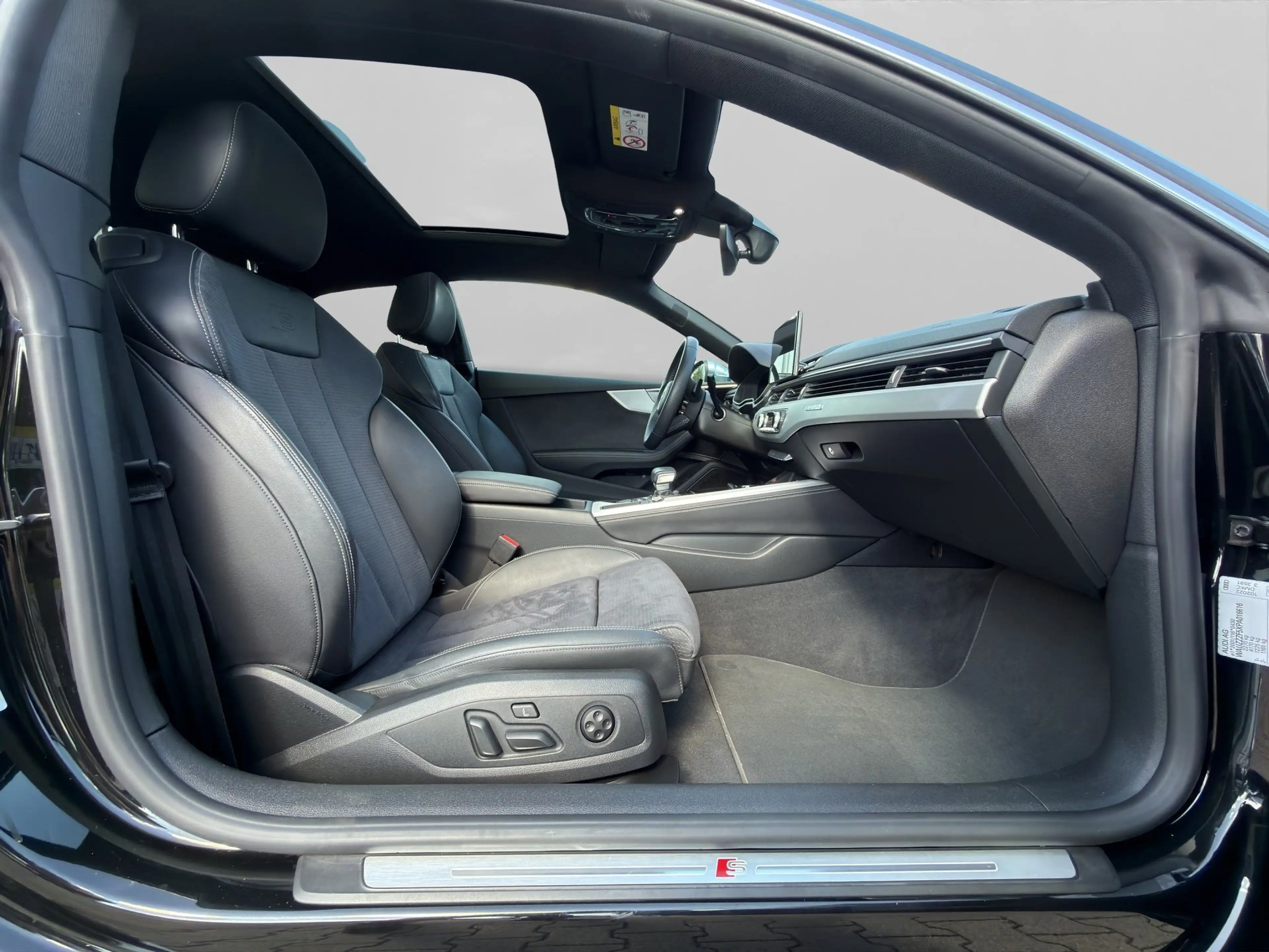 Audi S5 Coupe 3.0 TDI Panorama Matrix-LED Bang & Olufsen — photo 27