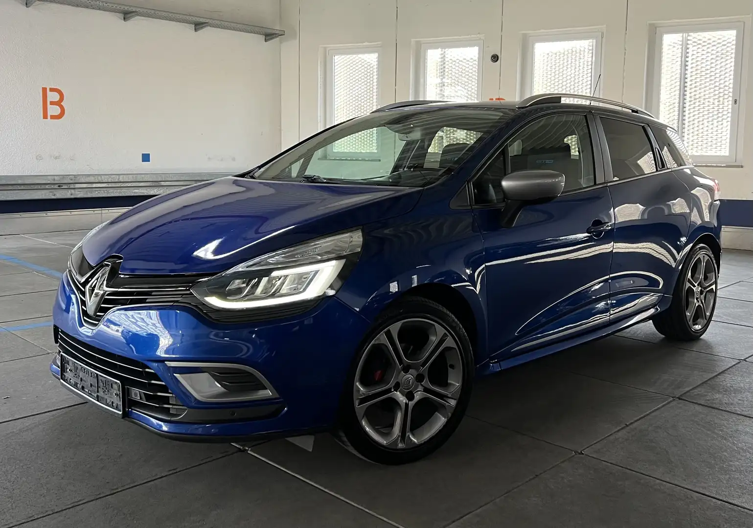 Renault Clio IntensGT-Line 1.Vorbesitzer110PSDiesel Combi2017BJ Blauw - 1