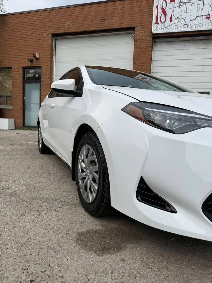 Toyota Corolla снимка Toyota Corolla