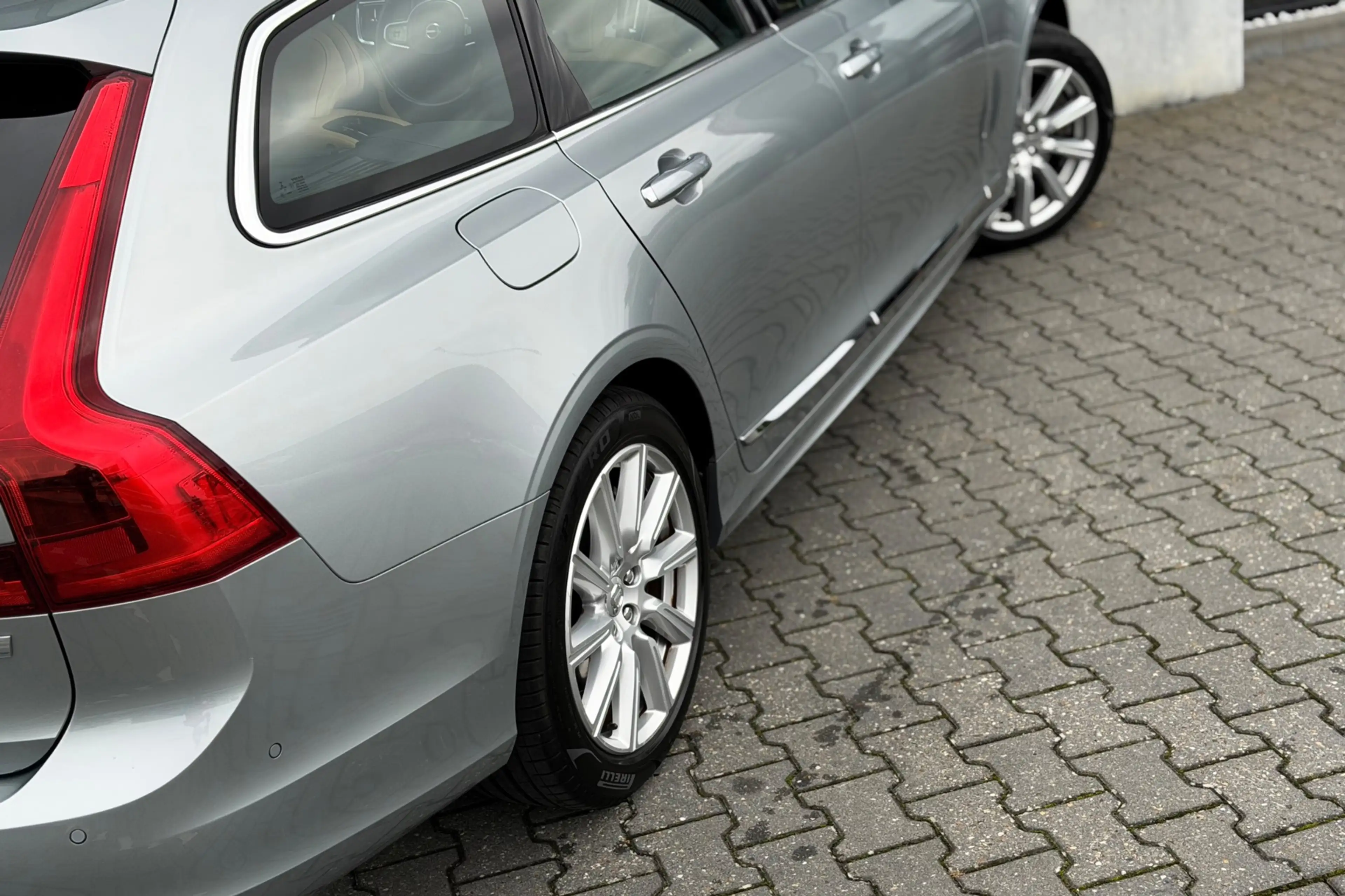 Volvo V90 2.0 T5 Inscription, Pano, Stoelverw, ACC, Wegklapb — photo 8