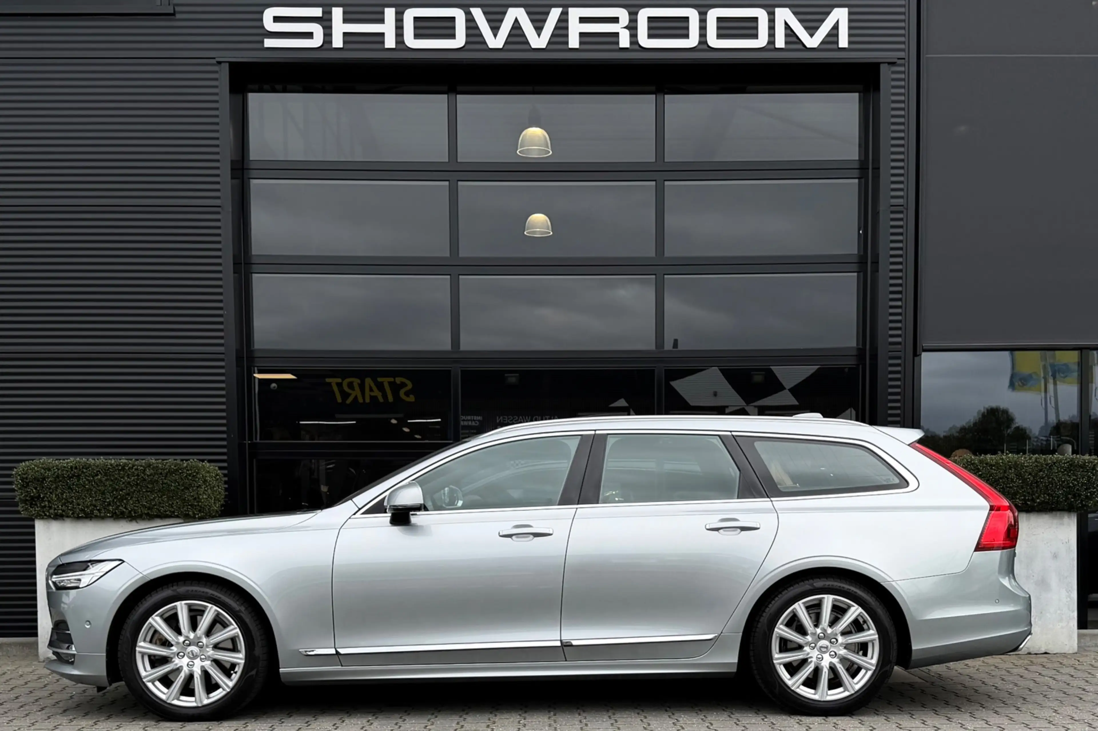 Volvo V90 2.0 T5 Inscription, Pano, Stoelverw, ACC, Wegklapb — photo 3
