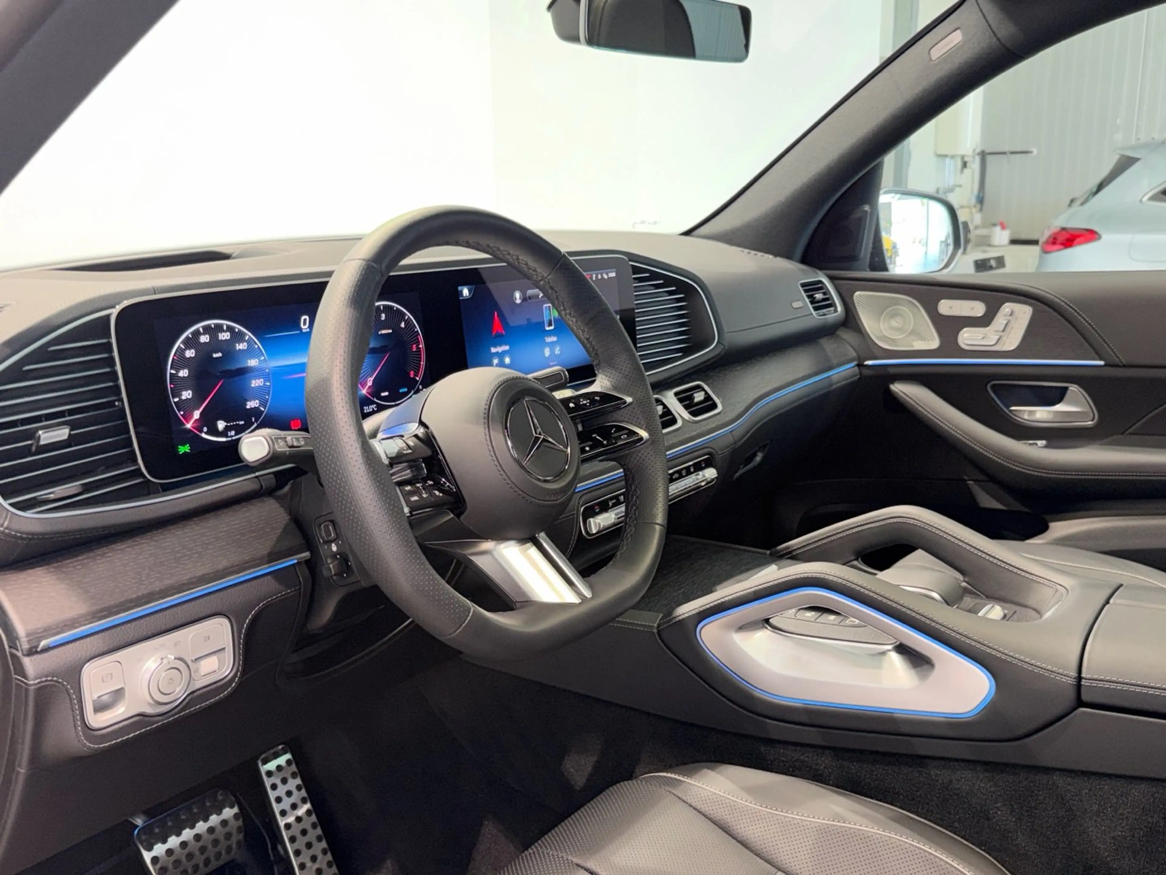 Mercedes-Benz GLS 450 d 4M AMG Night Multibeam Burmester AHK — photo 13