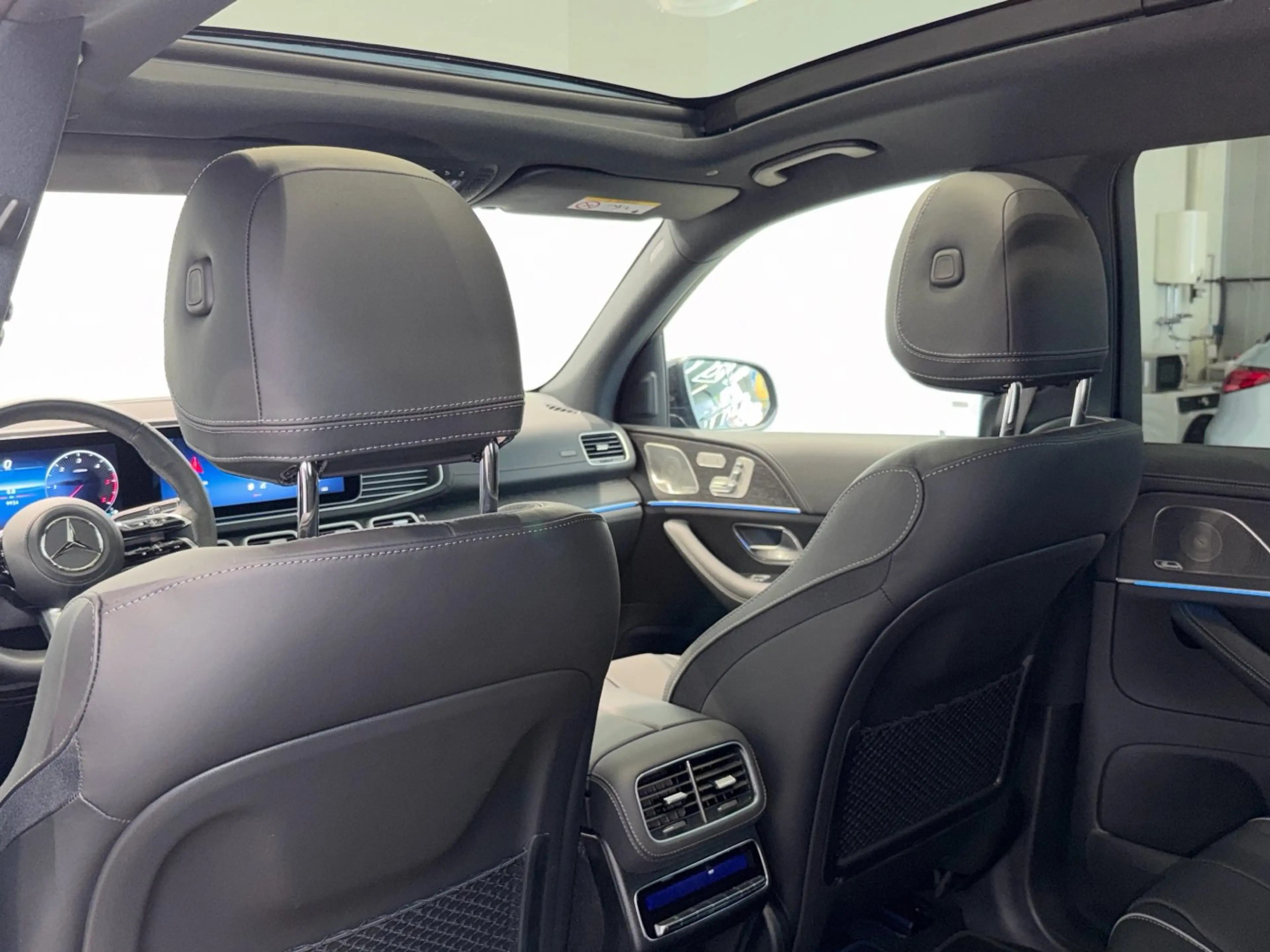 Mercedes-Benz GLS 450 d 4M AMG Night Multibeam Burmester AHK — photo 15