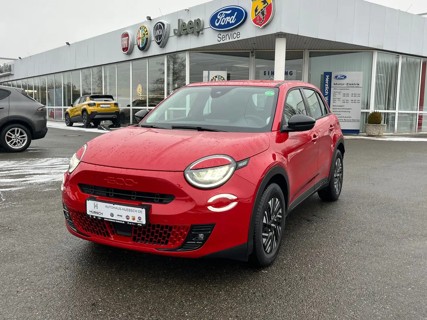 Fiat 600 e  RED /  Parksensoren, LED-Licht, Klimaautom., Rot - 1
