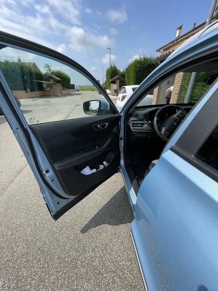 DR Automobiles DR5.0 2024