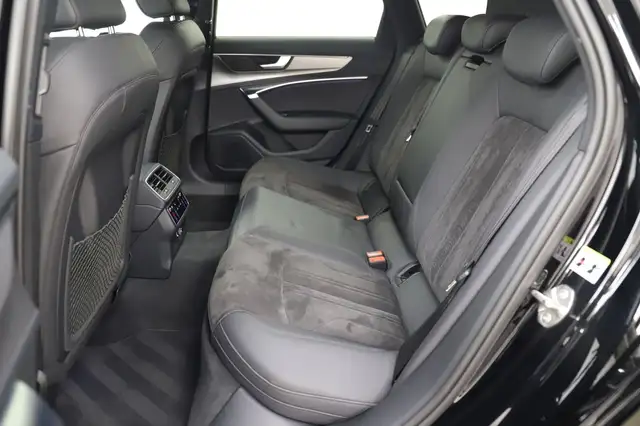 Audi A6 Avant view 11