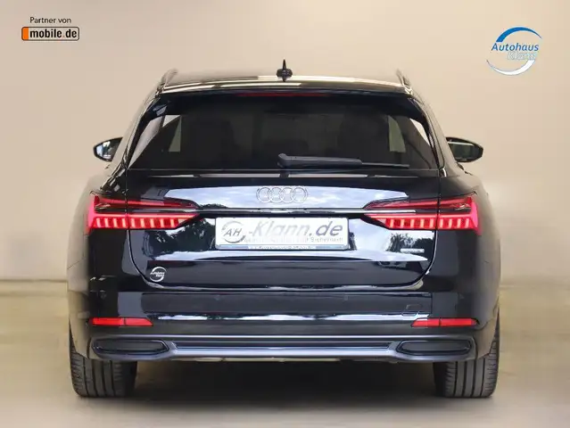 Audi A6 Avant view 7