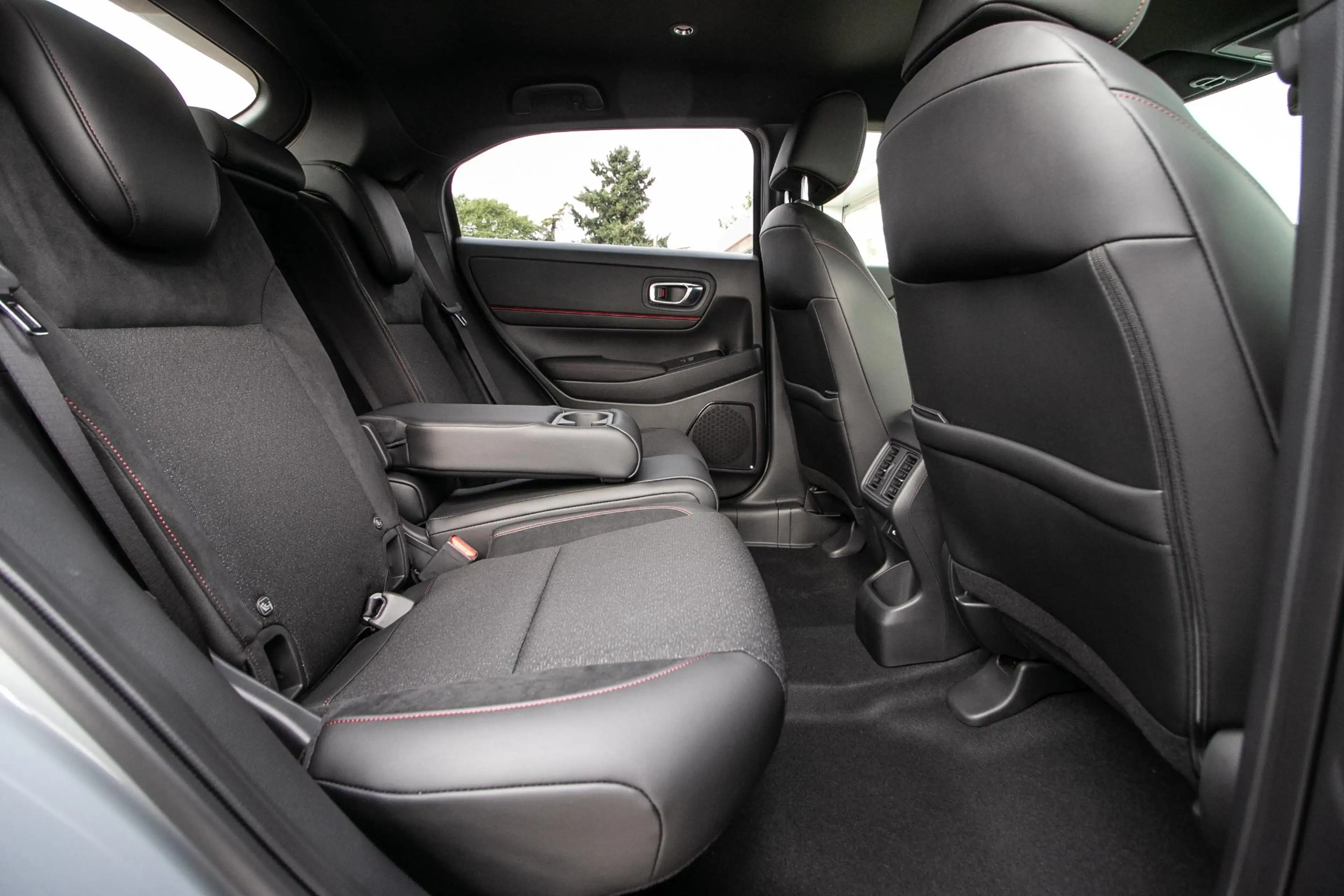 Honda HR-V 1.5 e:HEV Advance Sport — photo 6