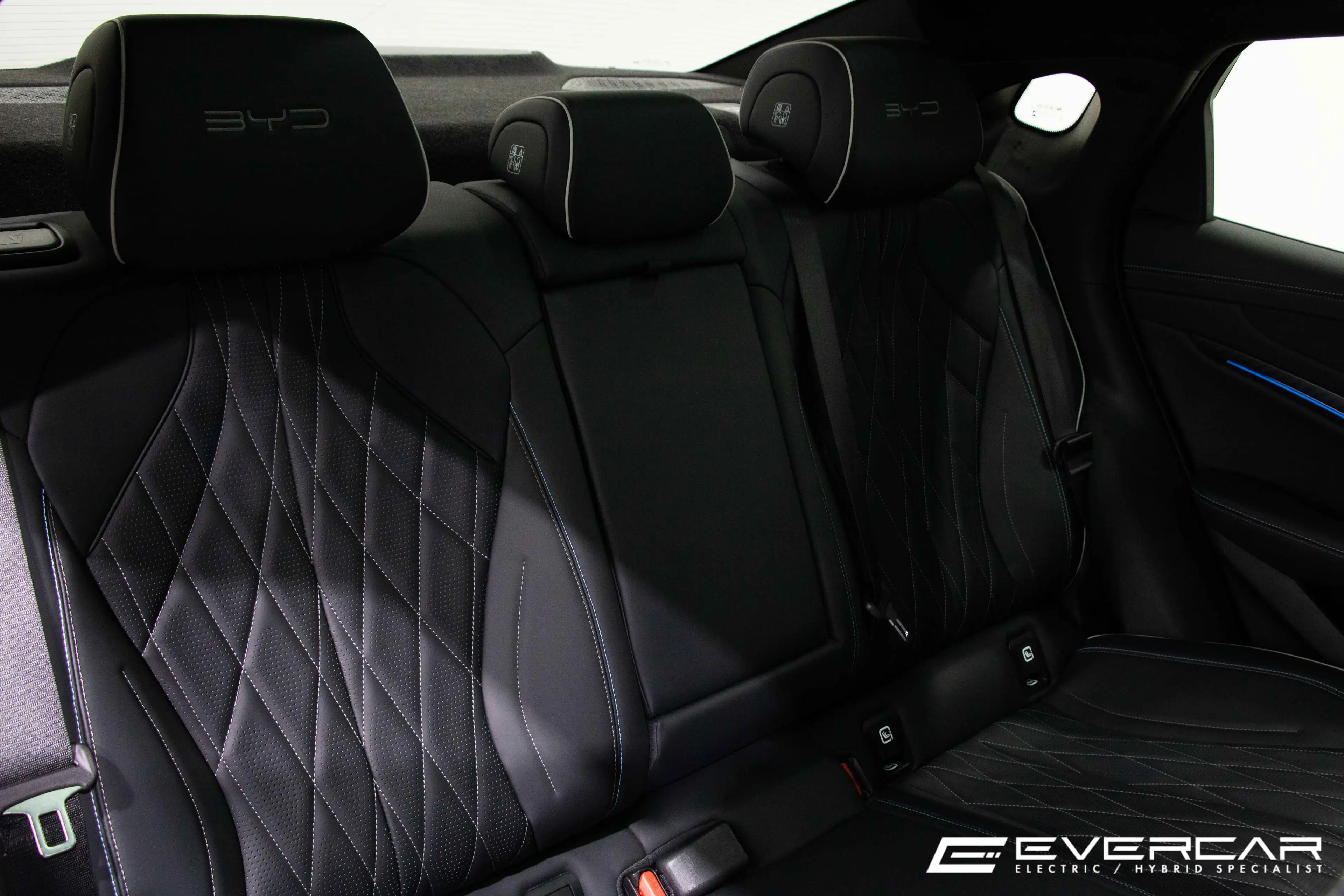 BYD Seal 82.5 kWh DESIGN *** FULL FULL OPTIONS *** — photo 13