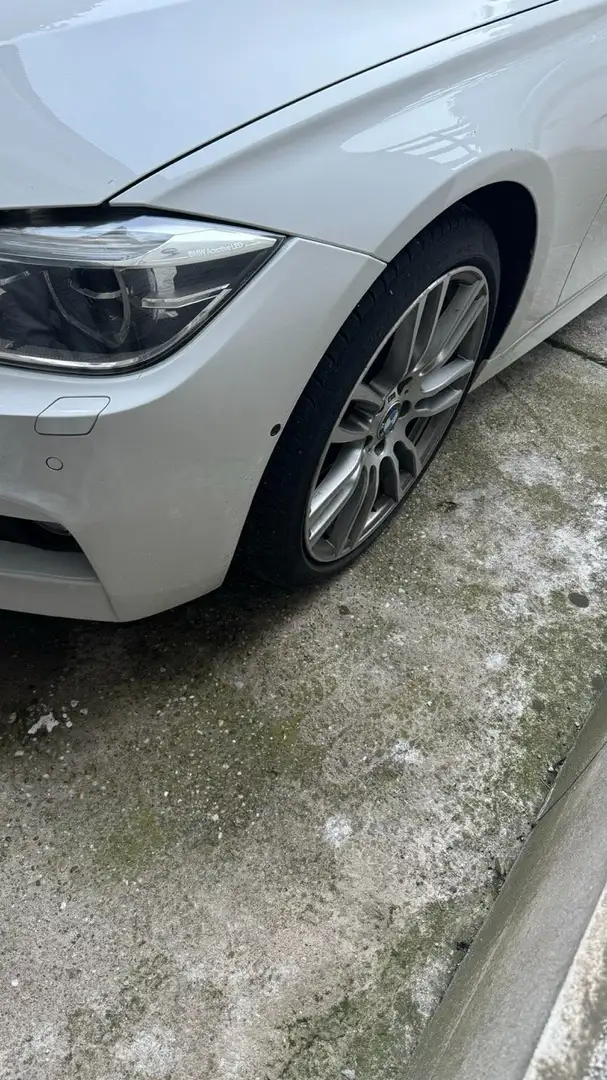 BMW 335 335d xDrive Touring M Sport Aut. M Sport White - 2