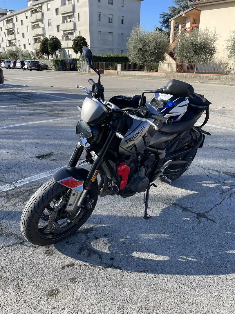 Triumph Trident 660 Gri - 2