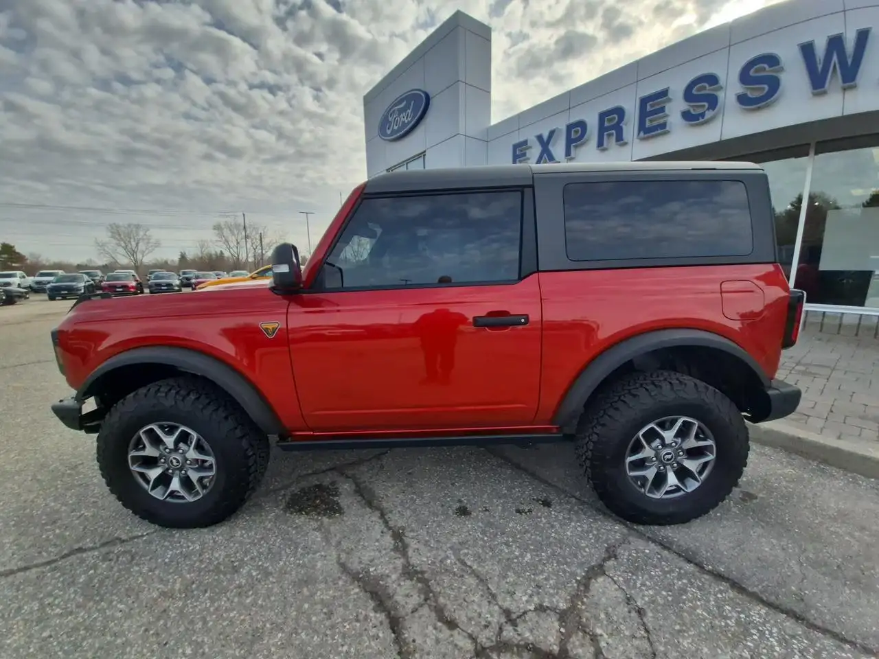 Ford Bronco снимка Ford Bronco