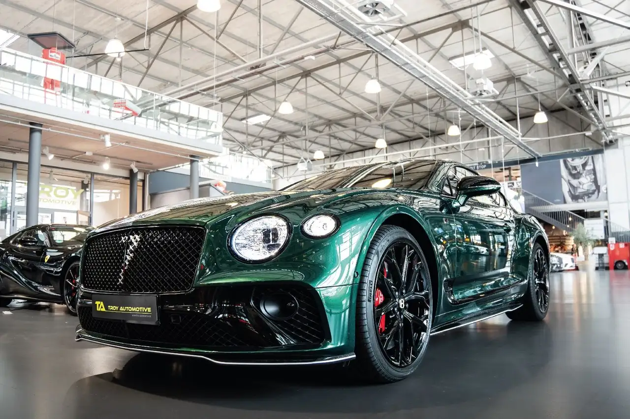 Bentley Continental GT 2023 — фото 6
