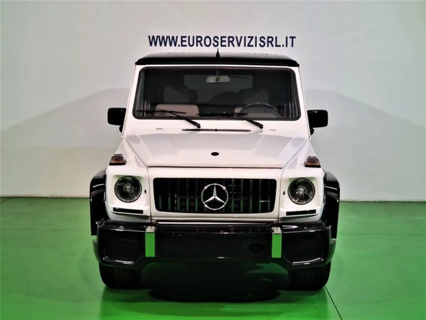 Mercedes-Benz G 230 Restyling AMG Blanc - 1