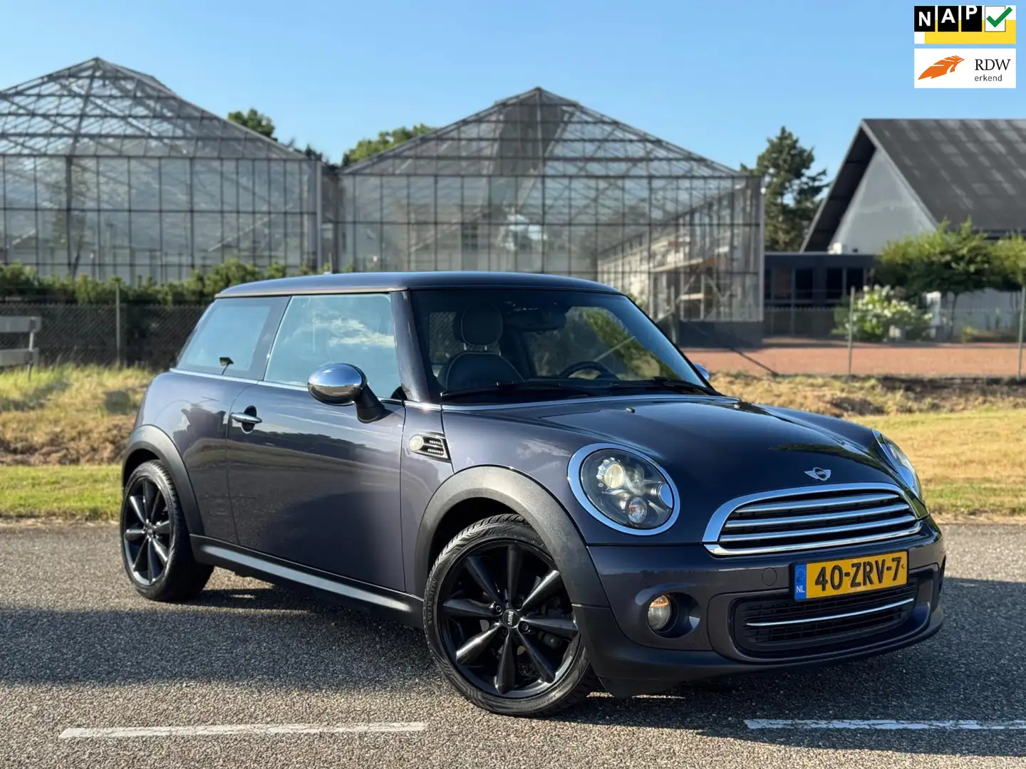 MINI Cooper Mini 1.6 Westminster Xenon | Leder | Navi | Cruise Grijs - 1