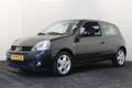 Renault Clio 1.2-16V Authentique Basis Fekete - thumbnail 1