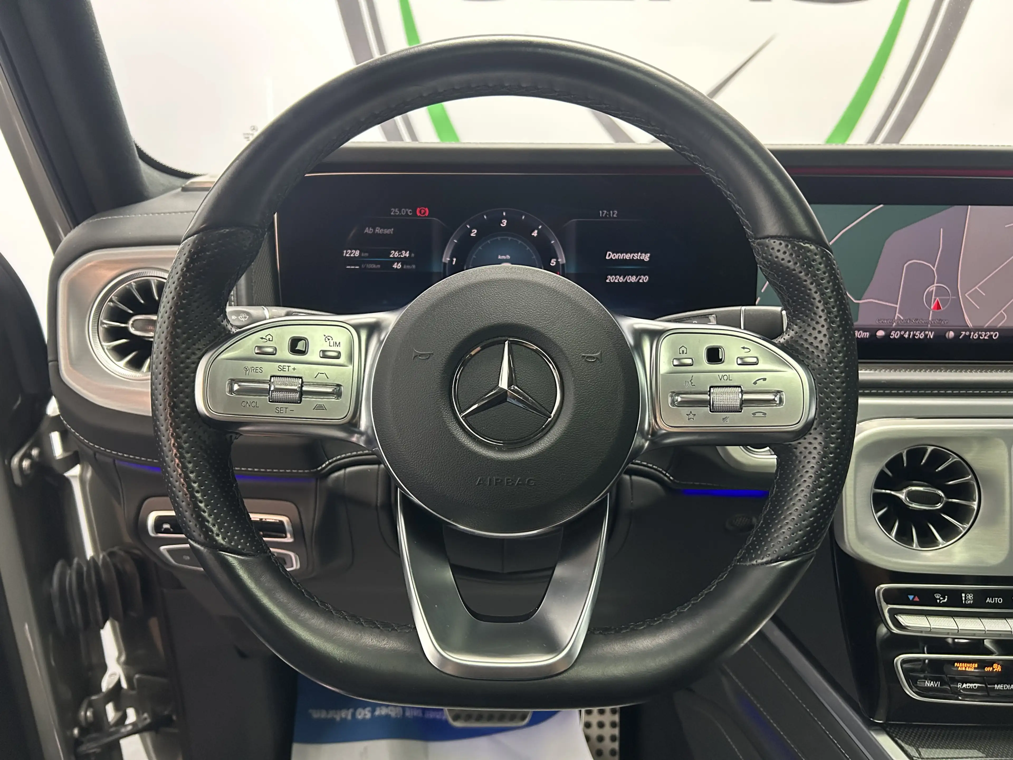 Mercedes-Benz G 400 d AMG-Line AHK Burmester LED Widescreen R.Cam — photo 15