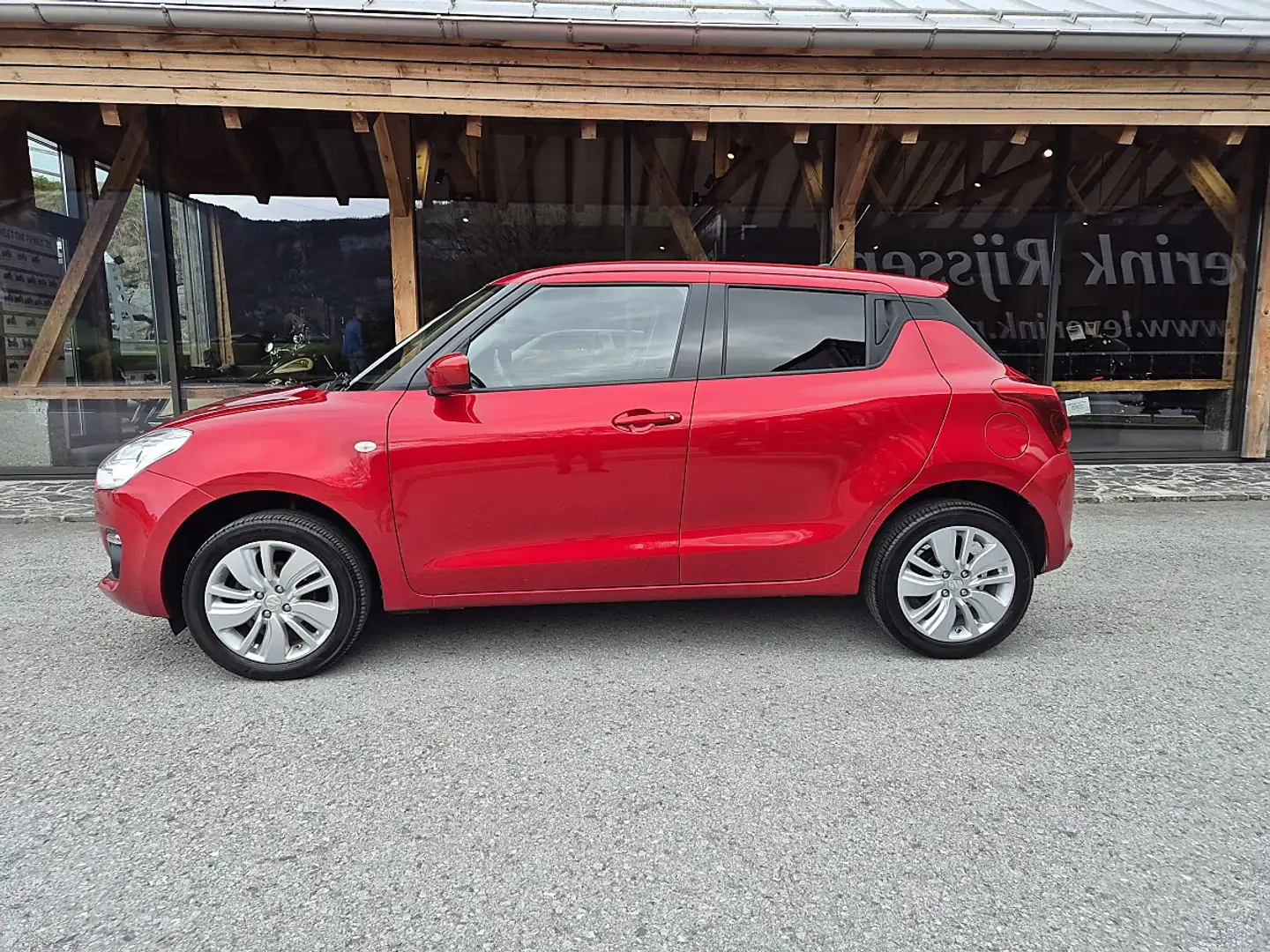 Suzuki Swift 1,2 DualJet Allgrip Shine Rot - 2