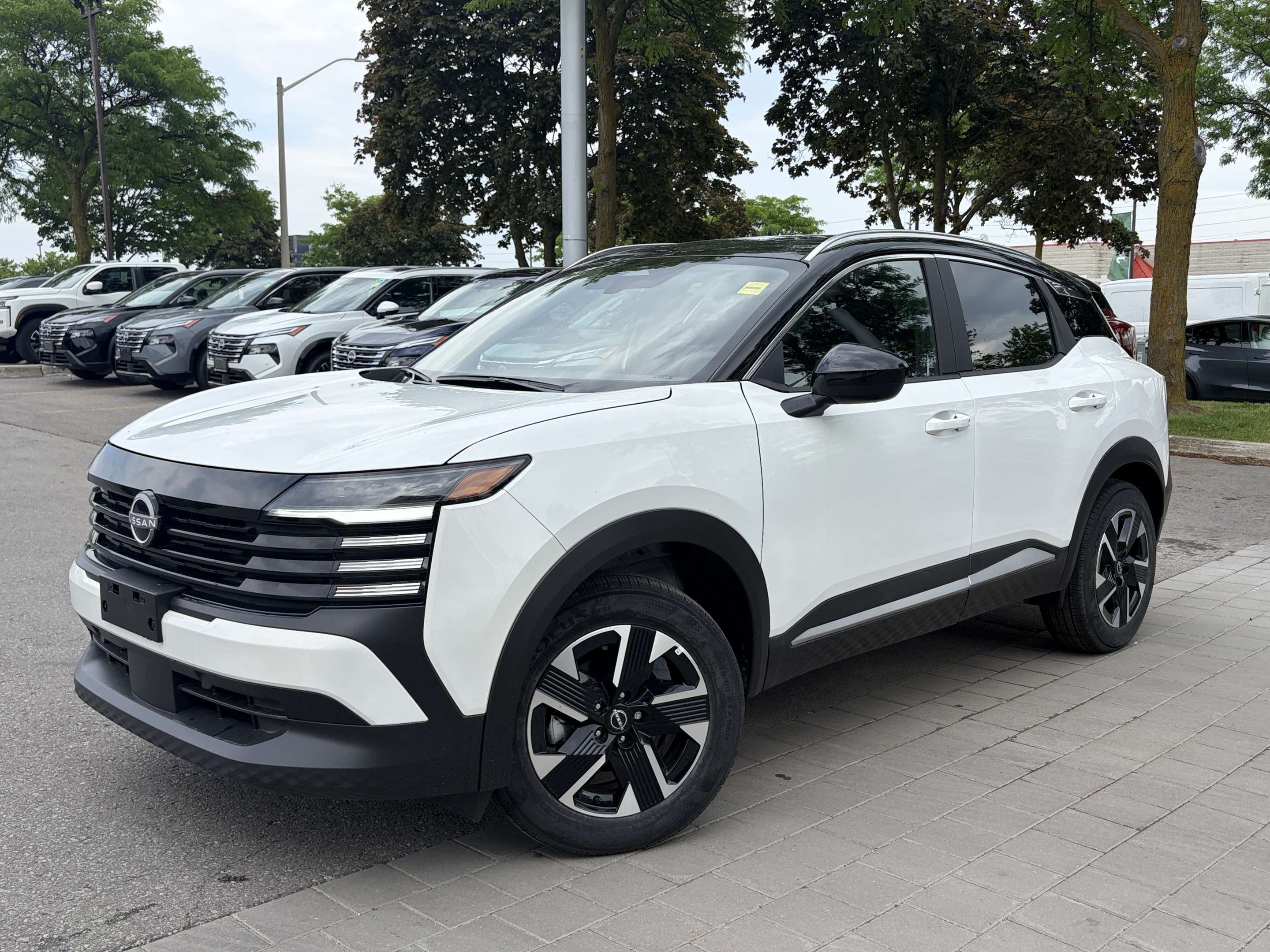 2026 Nissan Kicks SV AWD