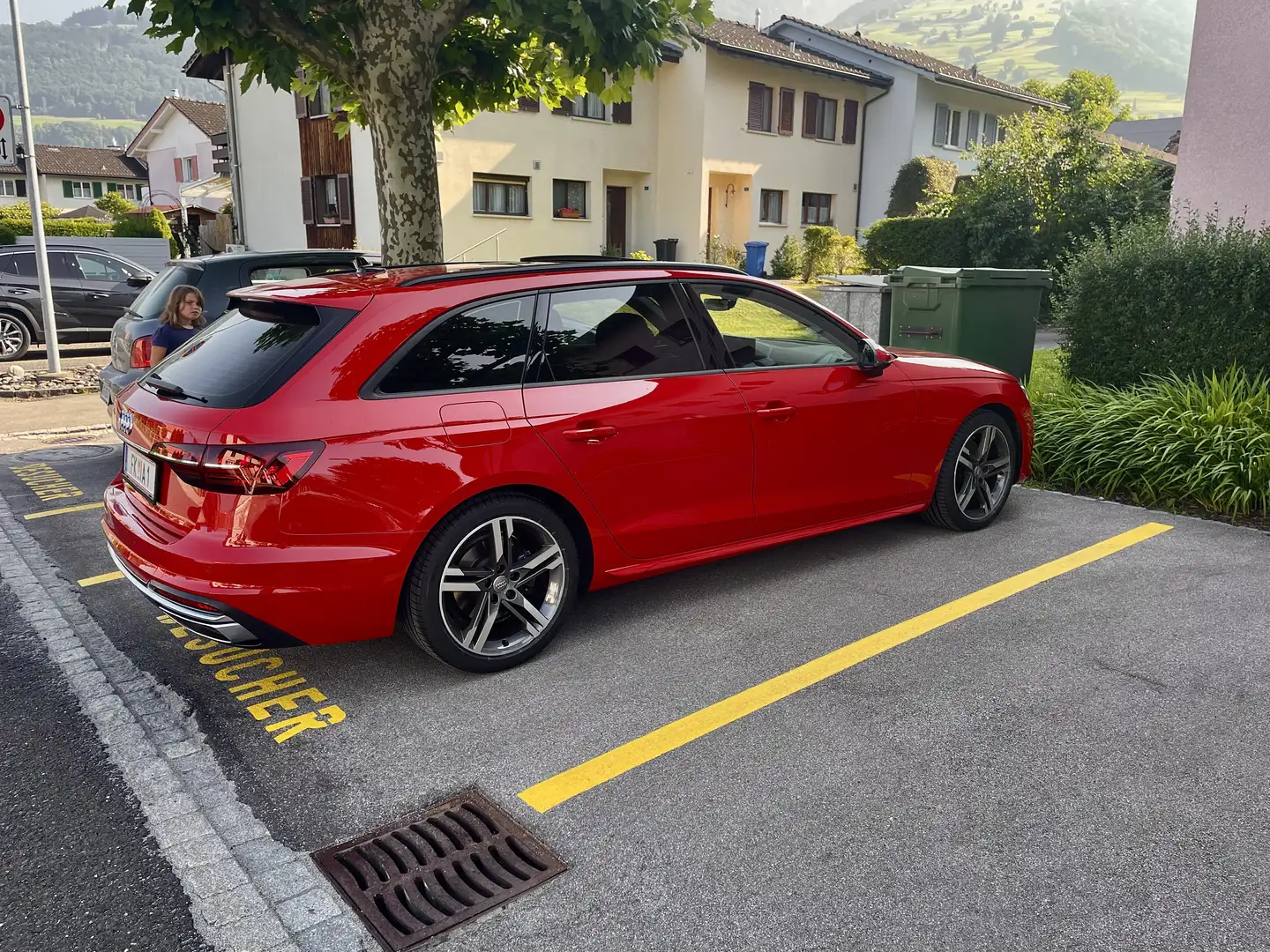 Audi A4 Avant 35 TDI advanced S-tronic Rot - 1