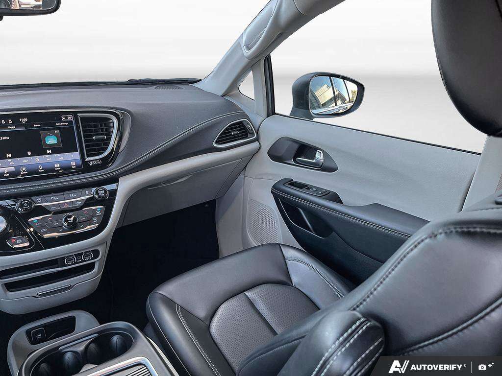 used 2023 Chrysler Pacifica car, priced at $32,999