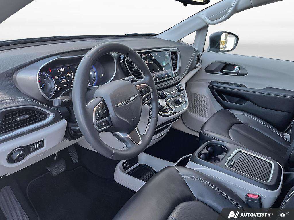 used 2023 Chrysler Pacifica car, priced at $32,999